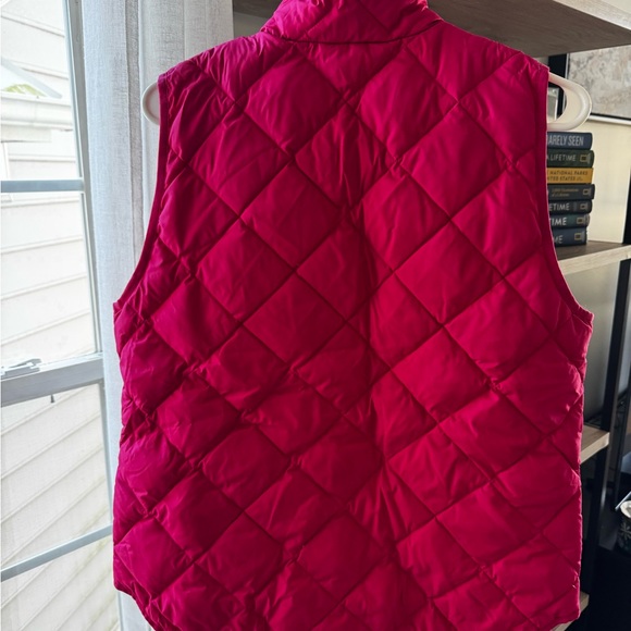 J. Crew Quilted Excursion Vest in hot pink medium - Picture 4 of 4